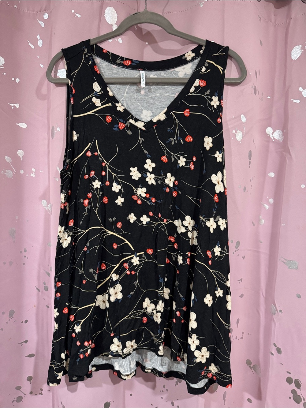 Women's Black Floral V-Neck Tank Top